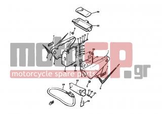 YAMAHA - XJ650 (EUR) 1980 - Body Parts - SIDE COVER TOOL - 2H7-21628-00-00 - Damper,mud Guard