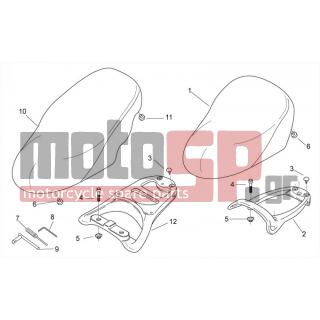 Aprilia - SCARABEO 50 2T E2 (KIN. PIAGGIO) 2011 - Body Parts - Saddle - grid - AP8269048 - Σέλα μαύρ. μονοθεσ.
