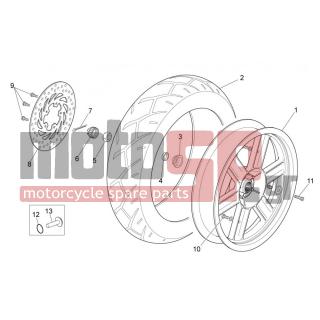 Aprilia - SPORT CITY STREET 125 4T 4V E3 2012 - Πλαίσιο - rear wheel - AP8128062 - Κάλυμμα πίσω 130-80 15